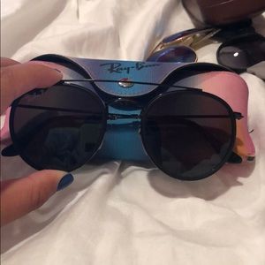 Round double bridge ray ban all black